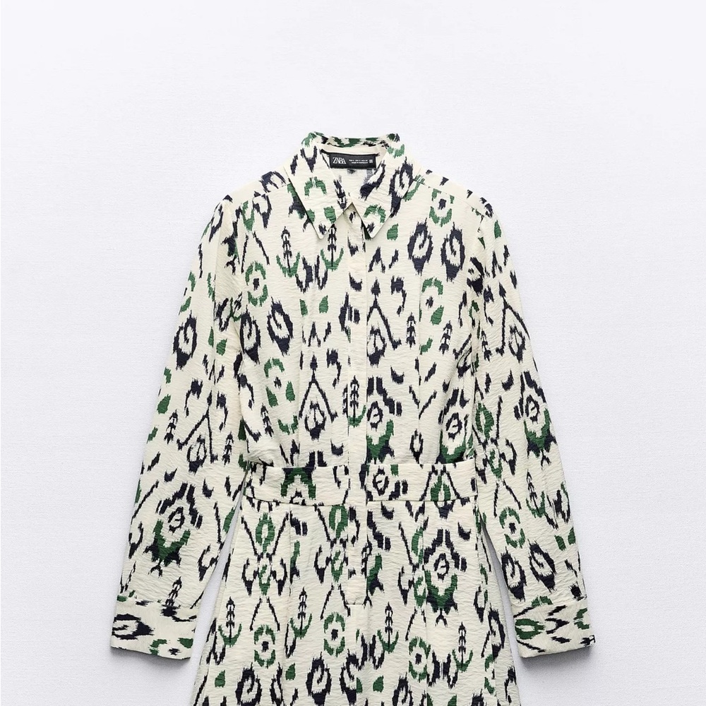 Zara Women's Patterned Blazer in Green and Black